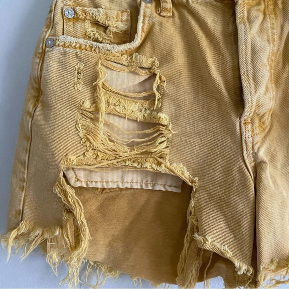 WE The Free Free People Maggie Destroyed yellow 100% Cotton Jean Shorts  Size 24 - Picture 4 of 12